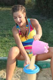 [Image: 68cea5e915828.jpg]