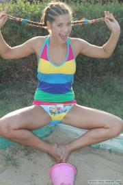 [Image: 68cea7eb4576a.jpg]