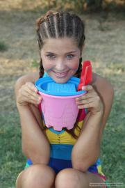 [Image: 68cea9586651b.jpg]