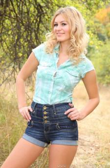 image hosted at ImgTaxi.com