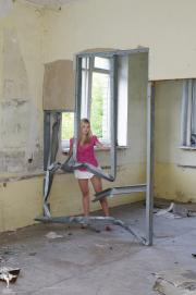 112112084_031.jpeg image hosted at ImgTaxi.com