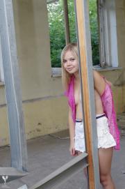 112112084_096.jpeg image hosted at ImgTaxi.com