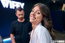 image hosted at ImgTaxi.com