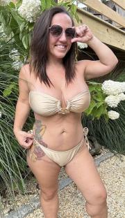 image hosted at ImgTaxi.com