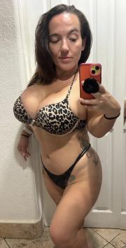 image hosted at ImgTaxi.com