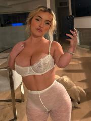 image hosted at ImgTaxi.com