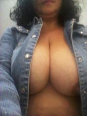 image hosted at ImgTaxi.com