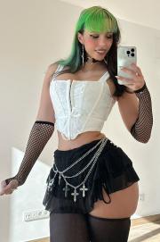 image hosted at ImgTaxi.com