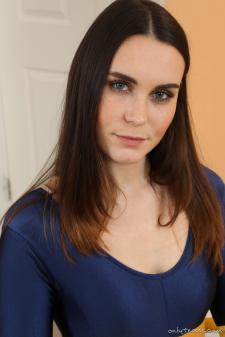 image hosted at ImgTaxi.com